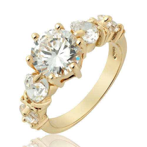 **BEAUTIFUL GOLD ROUND CUT WHITE TOPAZ RING **