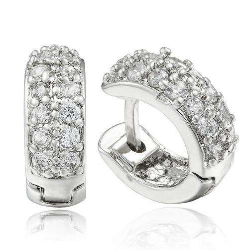 **PRETTY ROUND CUT WHITE DIAMOND EARRINGS SET IN 18CT WHITE ROLLED GOLD**