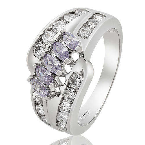**STUNNING WHITE GOLD PEAR CUT TANZANITE RING**