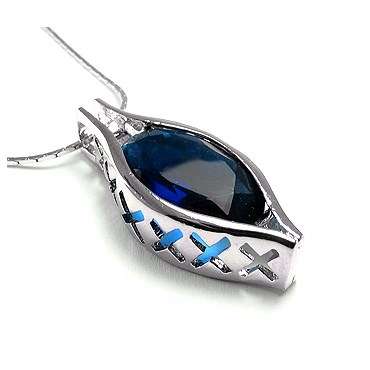 **STUNNING WHITE GOLD MARQUISE CUT BLUE SAPPHIRE  PENDANT WITH CHAIN**
