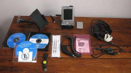 Dell Axim X30 Pocket PC PDA + 2GB SD Card with Garmin GPS maps