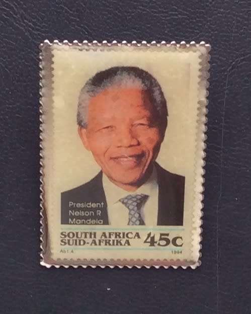NELSON MANDELA PIN BADGE STAMP (RARE)