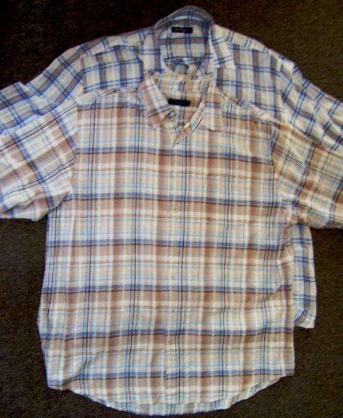 MEN SHIRTS  2 STILL IN GOOD CONDITION. XXL.
