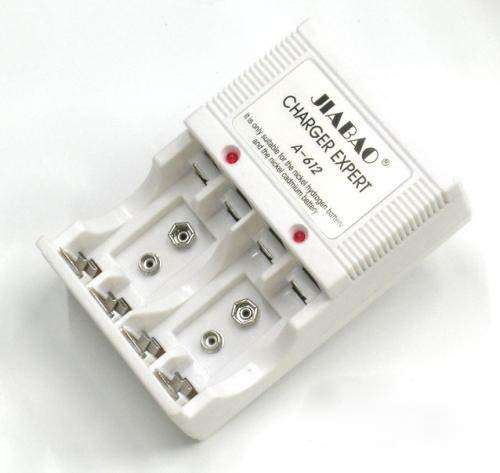 4 x AAA Ni-Mh rechargeable batteries with 9V/AA/AAA power charger