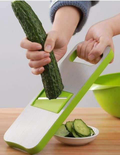 Veggie Chopper Multifunctional Stainless Steel with 4 attachment Blades