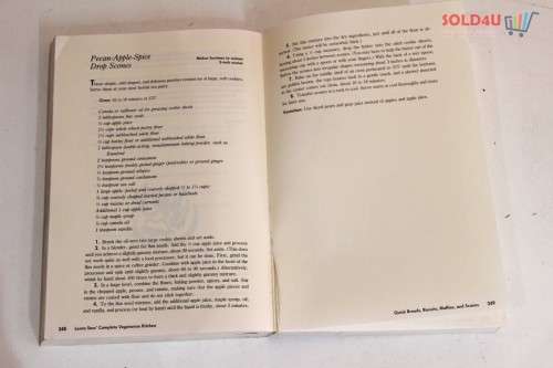 Complete Vegetarian Kitchen: Where Good Flavors and Good Health Meet Book by Lorna J. Sass