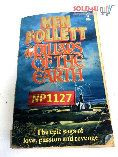 The Pillars of the Earth: A Novel by Ken Follett