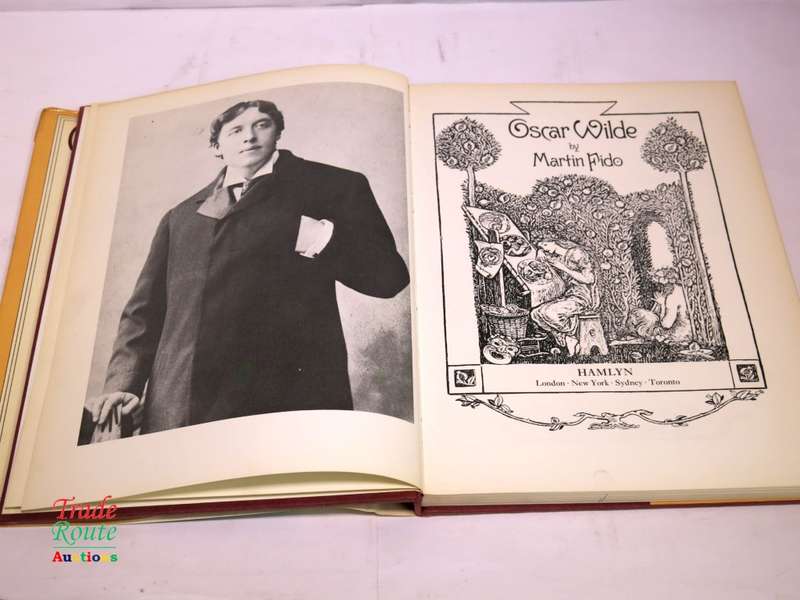 Oscar Wilde by Martin Fido