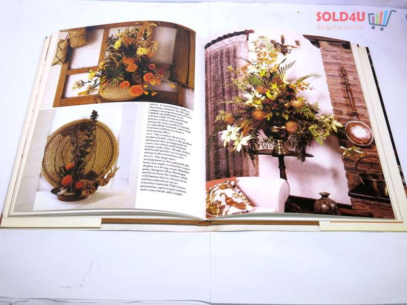 Flower Arranging for the South African Home Author: Ladlau, Rosemary