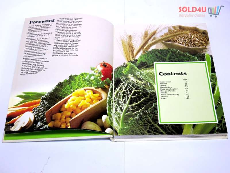 All Colour Vegetarian Recipes by Christopher Conil