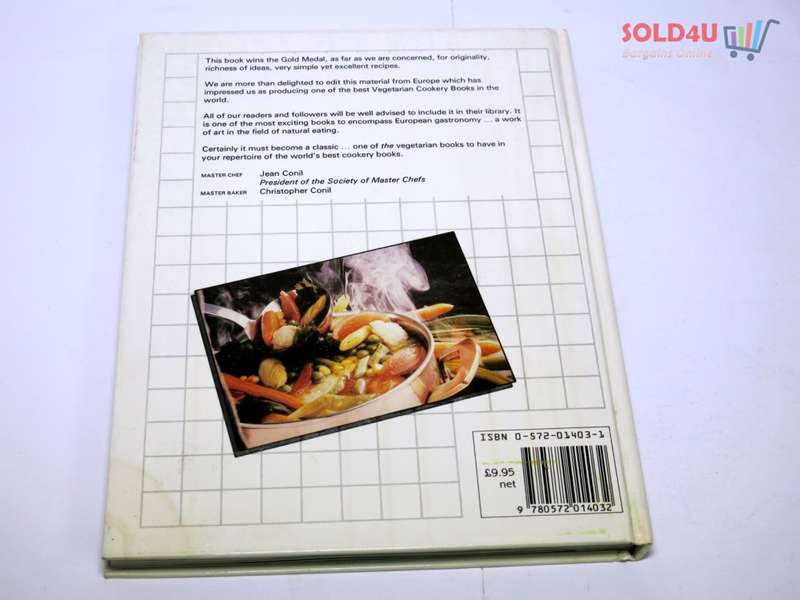 All Colour Vegetarian Recipes by Christopher Conil