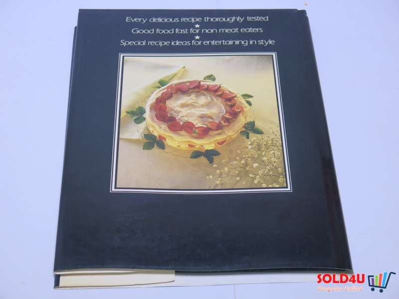 The Vegetarian Microwave Cookbook - Gail Duff