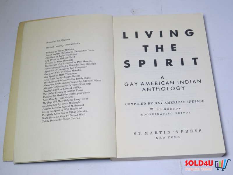 Living the Spirit - A Gay American Indian Anthology - Will Roscoe
