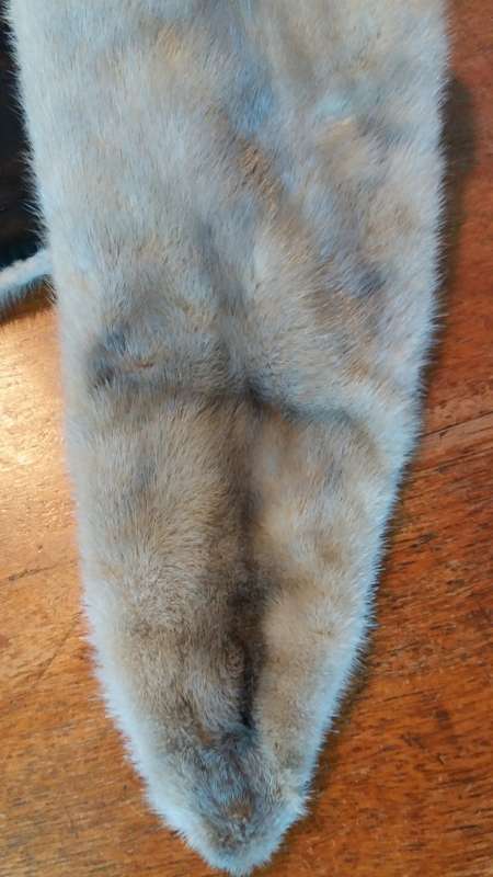 Vintage beautiful grey genuine mink fur collar