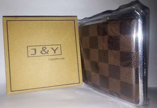 J and Y Cigarette Case