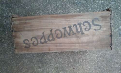 Wooden crate - Schweppes