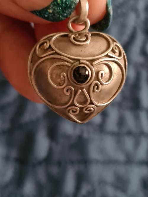 925 Sterling Silver Rattle Heart Pendant
