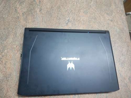 Acer Predator Helios 500 gaming laptop i7 8th gen GTX 1070