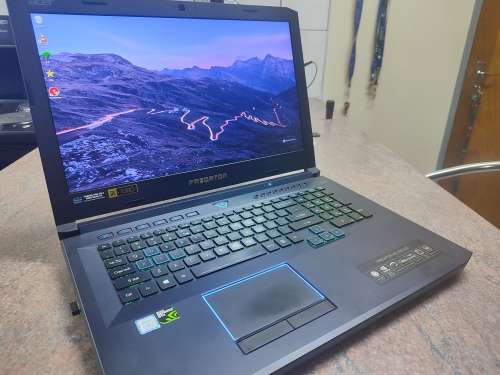 Acer Predator Helios 500 gaming laptop i7 8th gen GTX 1070