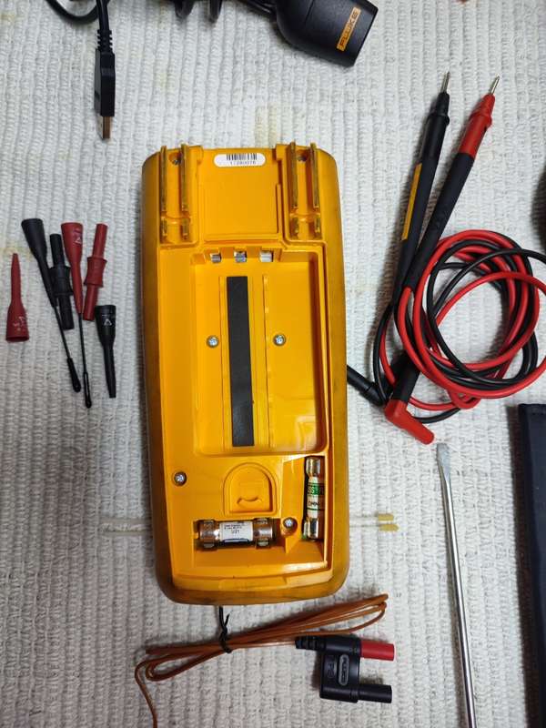 Fluke 287 True RMS Multimeter with logging functionality