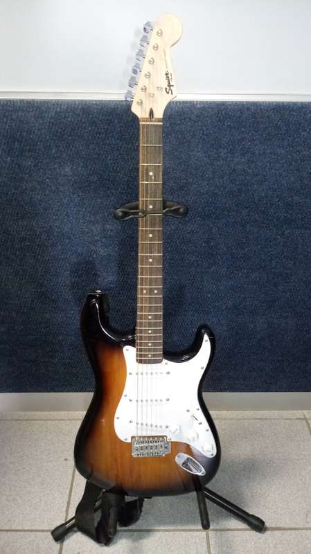 Fender Squier Bullet Strat