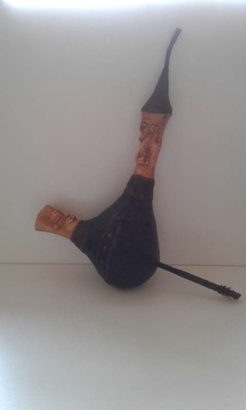 REDUCED TO HALF PRICE - RARE AFRICAN PEACE SMOKING PIPE -from SUEZYT