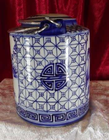 TEA KETTLE WITH ORIENTAL LANDSCAPE from SUEZYT