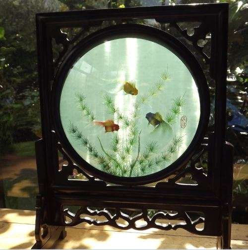 VINTAGE CHINESE EMBROIDERY OF GOLDFISH FRAMED IN GLASS - SIGNED -  from SUEZYT **FREE SHIPPING**