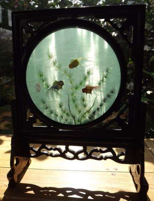VINTAGE CHINESE EMBROIDERY OF GOLDFISH FRAMED IN GLASS - SIGNED -  from SUEZYT **FREE SHIPPING**