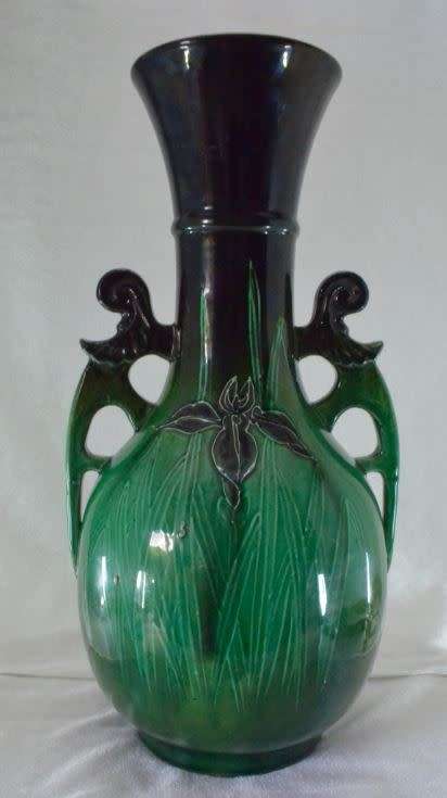 ART-DECO GREEN VASE  from SUEZYT