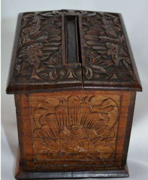 NEPALI VINTAGE WOODEN CIGARETTE DISPENSER - from SUEZYT