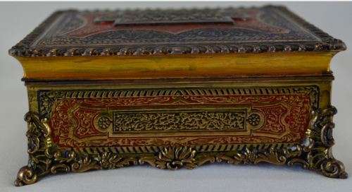 'RESERVED' - SOLID BRASS AND COPPER  TRINKET/CIGARETTE BOX - VINTAGE - from SUEZYT
