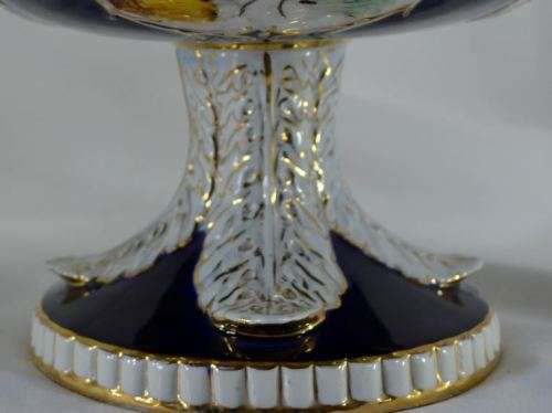 STUNNING FOOTED PEDESTAL TABLE CENTRE PIECE -  MOJOLICA PORTUGUESE R B ALCOBACA - from SUEZYT