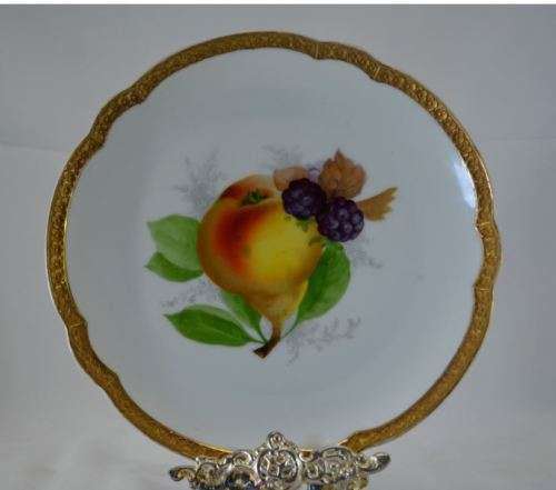 DECORATIVE ROSENTHALE - BAVARIA - PEAR AND BLACKBERRY  PLATE - from SUEZYT