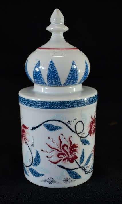 TALL BRIGHTON PAVILION ENGLAND ORNATE COMESTIC HOLDER - ELIZABETH ARDEN - from SUEZYT