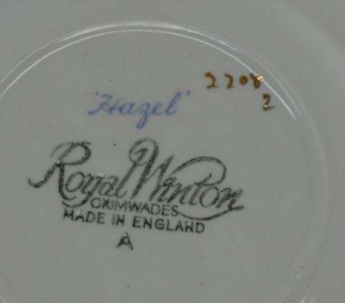 ANTIQUE ROYAL WINTON GRIMWADES "HAZEL" SIDE PLATES - from SUEZYT