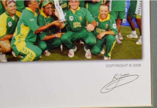 FOR THE ARDENT CRICKET FAN - SA Vs AUSTRALIA O.D.I 12 MARCH 2006 - FRAMED PRINT - from SUEZYT