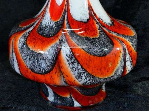 SHAPELY MURANO FLORENCE GLASS VASE - from SUEZYT