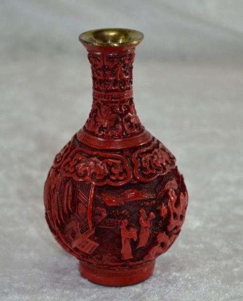 CHINESE LACQUERED CINNABAR SMALL VASE WITH COPPER LINING - from SUEZYT