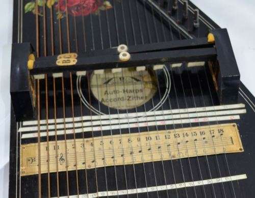 21 STRING AUTO-HARPS ACCORD ZITHER - VINTAGE GERMAN - from SUEZYT
