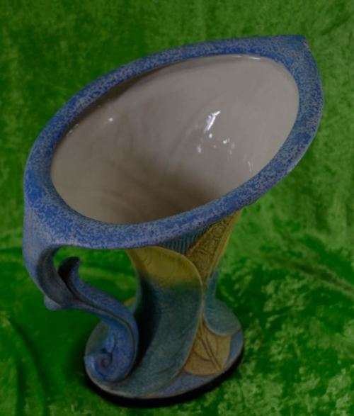 AMPHORA CZECH VASE - VINTAGE - from SUEZYT