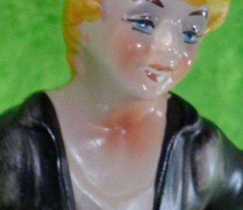 CAPODIMONTE FIGURINE- from SUEZYT