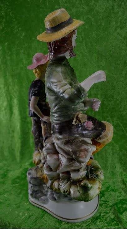 CAPODIMONTE FIGURINE- from SUEZYT