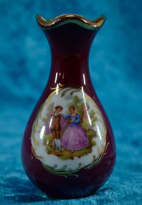 LIMOGES VASE - VINTAGE -from SUEZYT