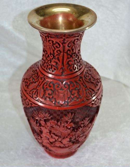 RESERVED FOR CULL1NGWORTH CHINESE CINNABAR VASE  - from SUEZYT