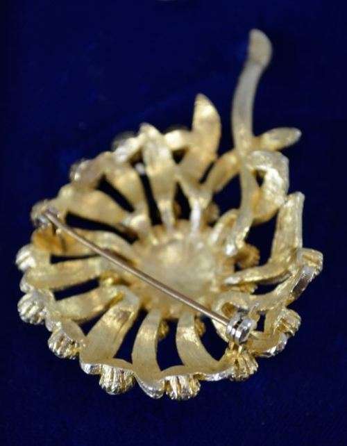 SPHINX GILT BROOCH - from SUEZYT