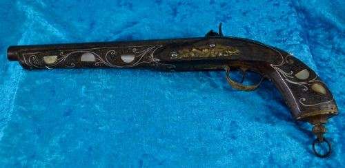 REPLICA FLINTLOCK STYLE PISTOL - from SUEZYT
