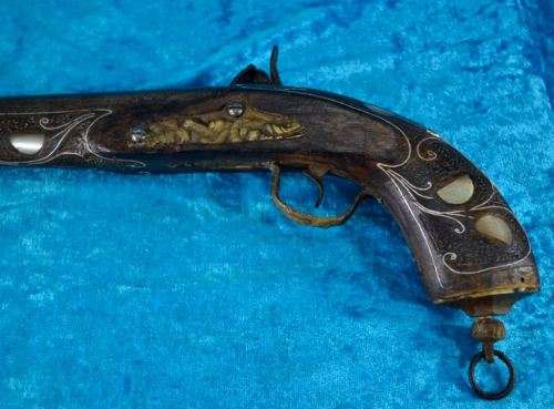 REPLICA FLINTLOCK STYLE PISTOL - from SUEZYT