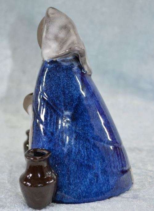 GANTOFTA  BUD VASE FIGURINE - SWEDEN - from SUEZYT