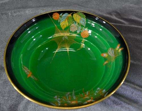 VERT ROYALE SPIDER WEB CARLTON WARE DISH from SUEZYT